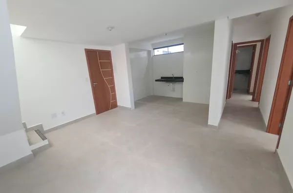Excelente Cobertura de 3 Quartos em ótima localização no Bairro Santa Branca!