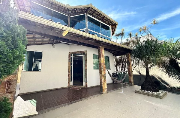 Casa para venda, 4 quarto(s),  Parque Xangri-lá, Contagem