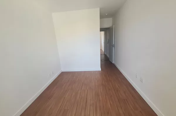Casa Independente com 2 Suítes e Ampla Área Externa no Bairro Candelária - Foto 15