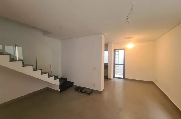 Casa Duplex de Alto Padrão no Itapoã – 3 Quartos, Suíte com Closet e Lazer Privativo - Foto 4