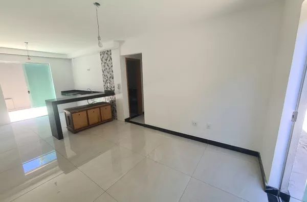 Apartamento com Área Privativa e 3 Quartos (1 Suíte) no Santa Mônica – Prédio com Elevador - Foto 2