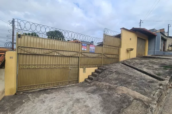 Casa Linear de 5 Quartos, 4 vagas, com Lazer Completo e Lote de 566m² no Bairro Céu Azul - Foto 36