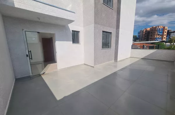 Excelente Apartamento de 3 Quartos com Área Privativa em ótima localização no Bairro Santa Branca!