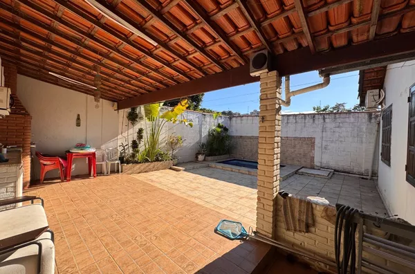 casa plana com piscina em lote de 227m2 no Jaqueline - Foto 3
