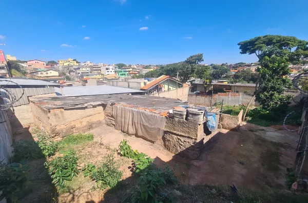 Oportunidade Estratégica para Construtoras: Terreno de 506m² no Bairro Jardim Guanabara