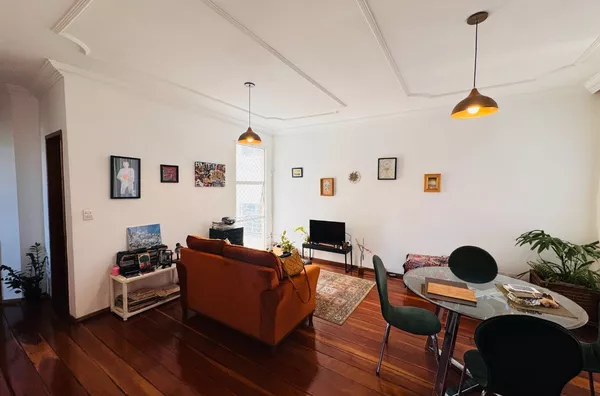 apartamento 3 quartos sendo 1 suíte a dois quarteirões da av. portugal - Foto 1