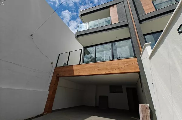 Casa Independente de 3 qtos com 4 vagas em ótima localização no B. Planalto - Foto 5