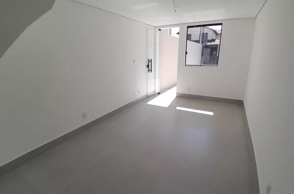 Casa Independente de 2 qtos em ótima localização no B. Santa Mônica. - Foto 6