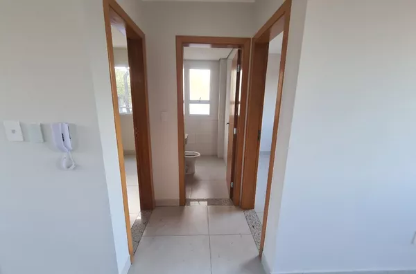 Apto de 2 qtos em ótima localização no Bairro Santa Mônica - Foto 6