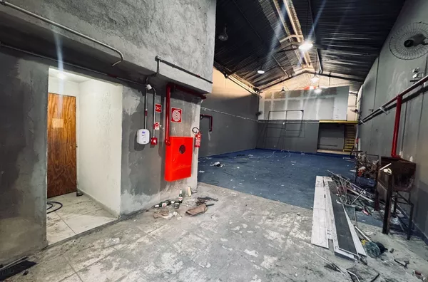 Galpão Comercial na Av. Guaraparí, Santa Amélia, ponto nobre - Foto 3