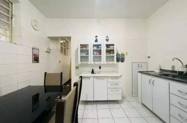 Casa Independente com 2 Quartos e Varanda no Cobiçado Bairro Itapoã! - Foto 5