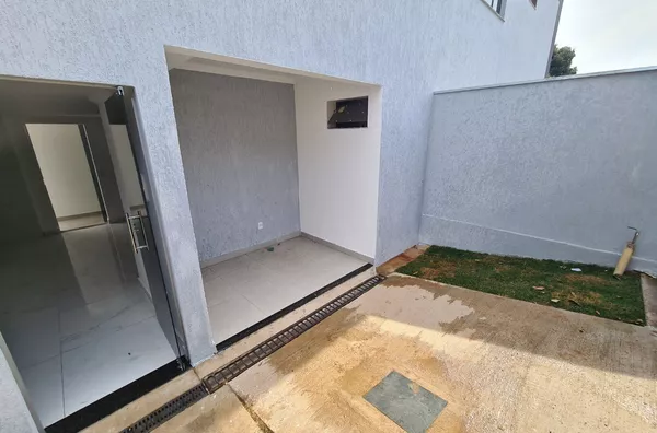 Casa Independente de 3 qtos com ótima localização no B. Piratininga - Foto 2