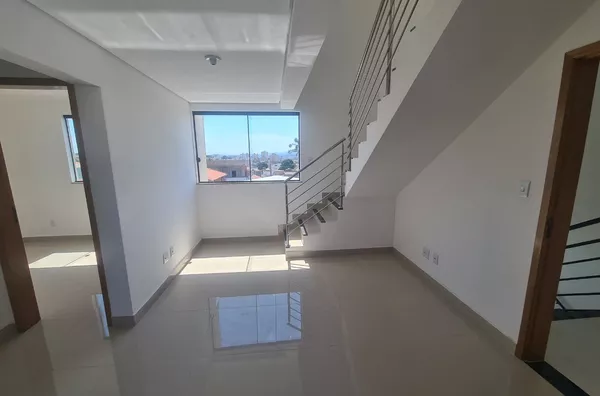 Cobertura Exclusiva de 2 Quartos no Bairro Copacabana! - Foto 2