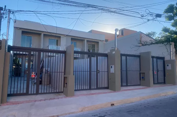 Casa para venda, 2 Suites com 2 Vagas no Copacabana, Belo Horizonte