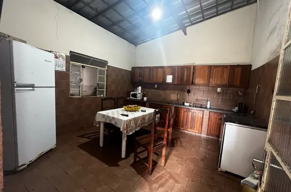 CASA com galpão em lote de esquina no Letícia BELO HORIZONTE - Foto 3