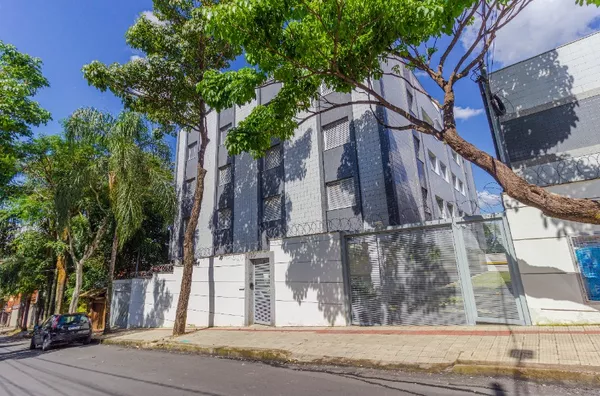 Cobertura 207m², nova, 4 quartos no Santa Mônica, elevador nos 2 pavimentos - Foto 1