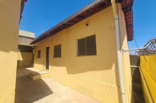 Casa Plana e Independente de 3 Quartos com Suíte no Bairro São Damião – Vespasiano - Foto 1