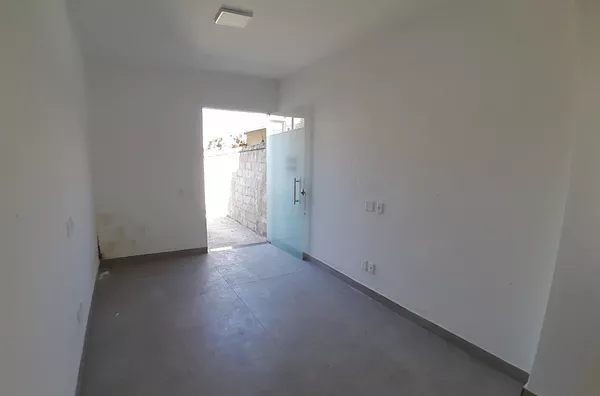 Casa Independente com 2 Suítes e 2 Vagas no Bairro Canaã - Foto 4