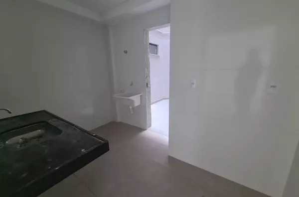 Excelente Apartamento com Área Privativa a de 3 Quartos em ótima localização no Bairro Santa Branca!