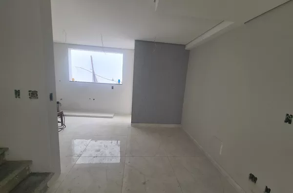 Casas 3 Quartos Indepentes, Espaço e Lazer Privativo no Bairro Santa Mônica! - Foto 5