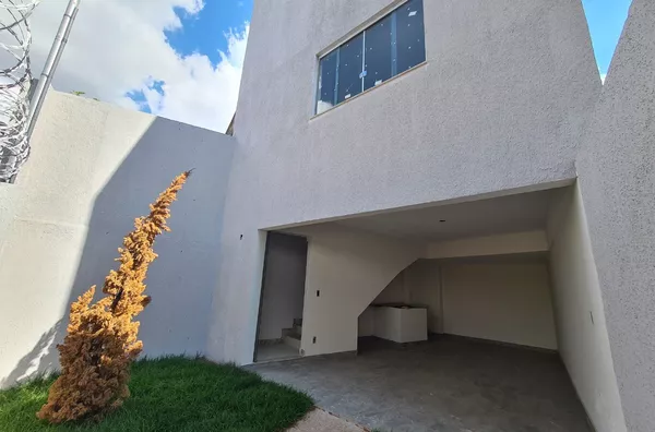 Casa Independente de 2 qtos em ótima localização no B. Céu Azul - Foto 1