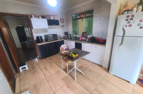 Casa Linear de 5 Quartos, 4 vagas, com Lazer Completo e Lote de 566m² no Bairro Céu Azul - Foto 17