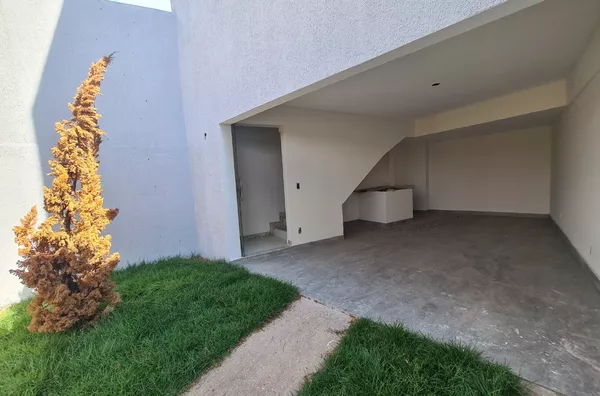 Casa Independente de 2 qtos em ótima localização no B. Céu Azul - Foto 2