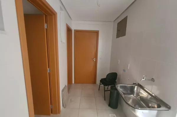 Apartamento de 92m2, 3 quartos, com suíte, 2 vagas e DCE no Santa Mônica