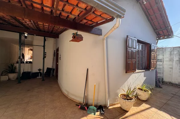 casa plana com piscina em lote de 227m2 no Jaqueline - Foto 6