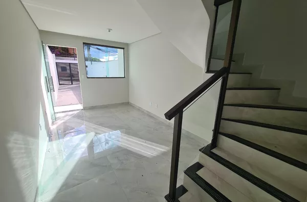 Casa Independente de 2 qtos em ótima localização no B. Candelária. - Foto 5