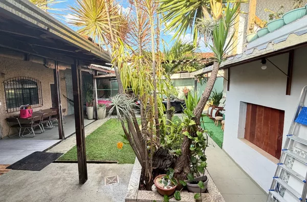 casa plana 3 quartos, em lote inteiro no Letícia - Venda nova - Foto 21