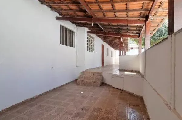 Casa 4 Quartos com 2 Barracões Independentes – Renda Extra no Santa Mônica BH - Foto 1