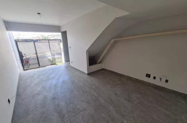 Casa Independente de 2 qtos em ótima localização no B. Céu Azul - Foto 4