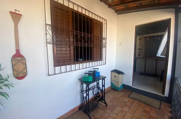 casa em lote inteiro, com piscina no Jardim Leblon - Foto 4