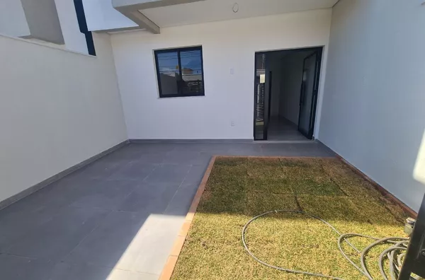 Linda Casa Independente de 3 qtos em ótima localização no B. Itapoã - Foto 1