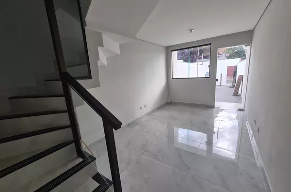 Casa Independente de 2 qtos em ótima localização no B. Candelária. - Foto 5