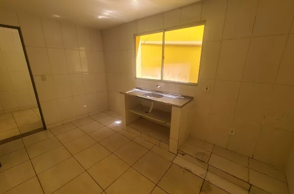 Casa Plana e Independente de 3 Quartos com Suíte no Bairro São Damião – Vespasiano - Foto 5
