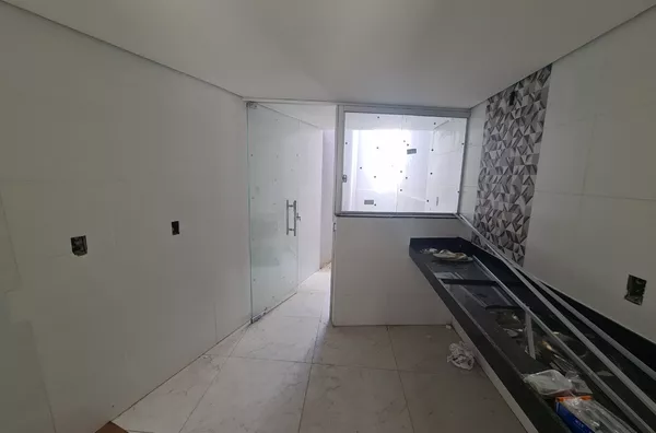 Casa Independente de 2 qtos em ótima localização no B. Céu Azul - Foto 5