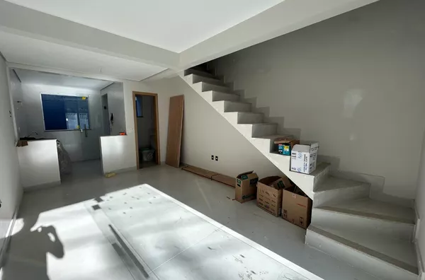 Casa para venda, 2 quartos com suite no Planalto, Belo Horizonte