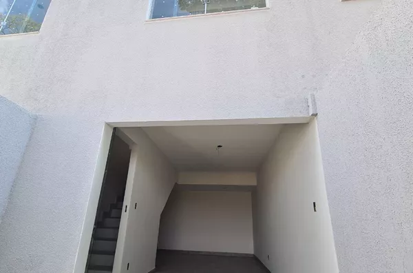 Casa Independente de 2 qtos em ótima localização no B. Céu Azul - Foto 2