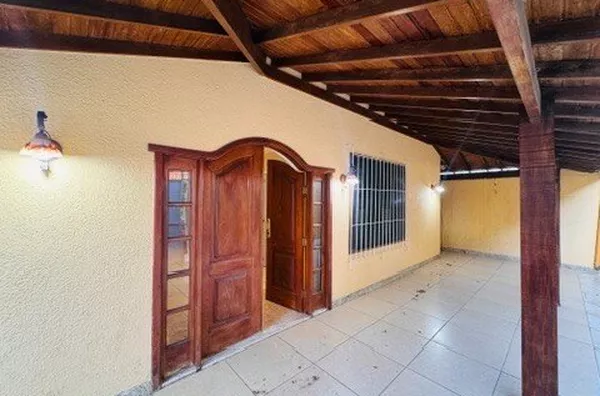 Casa no bairro Canaã – lote inteiro, lazer completo e muito espaço - Foto 5