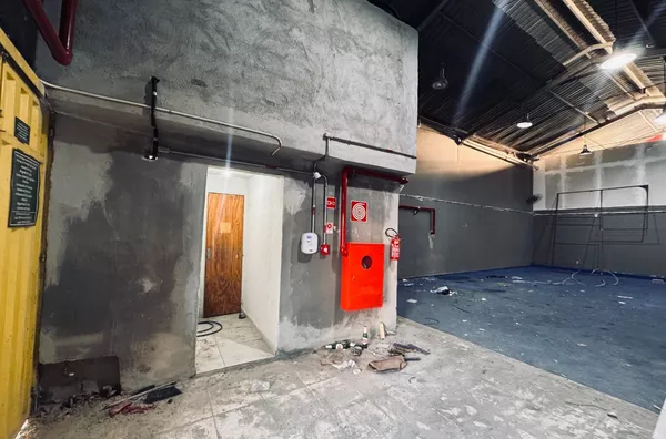 Galpão Comercial na Av. Guaraparí, Santa Amélia, ponto nobre - Foto 2