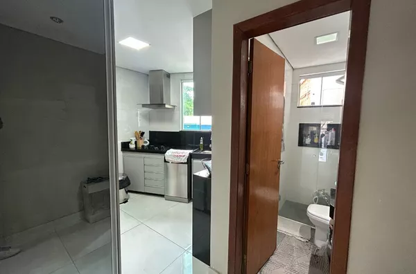 Casa Individual para venda, 3 quartos e 2 vagas no Santa Amélia, Belo Horizonte - Foto 5
