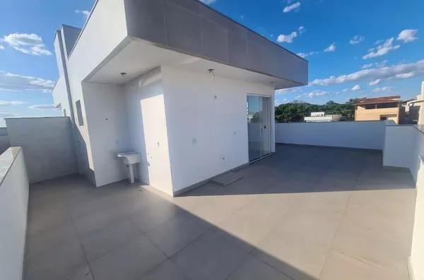 Cobertura de 3 qtos com varanda em ótima localização no B. Planalto - Foto 1