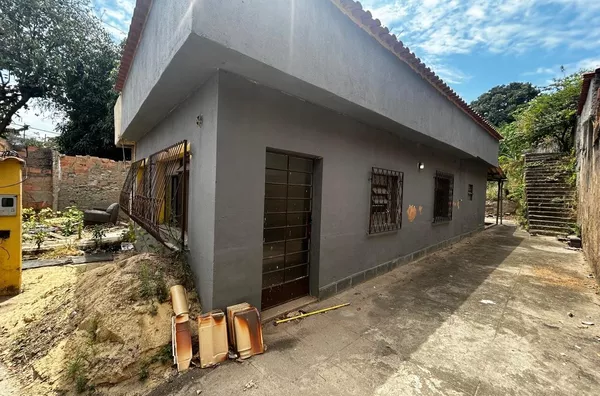 Casa para venda, 3 quarto(s),  Floramar, Belo Horizonte - Foto 1