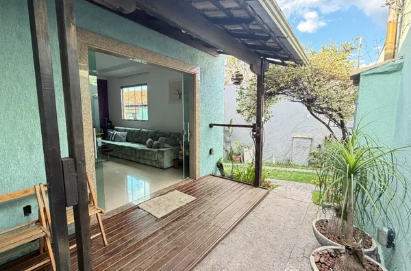 casa plana 3 quartos, em lote inteiro no Letícia - Venda nova - Foto 5