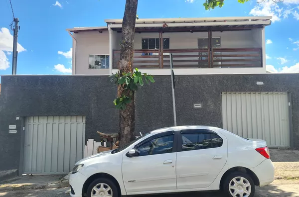 Excelente Oportunidade: Casa à Venda com 3 Quartos no Bairro Europa! - Foto 14