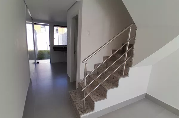 Casa Independente de 2 qtos em ótima localização no B. Santa Mônica. - Foto 5