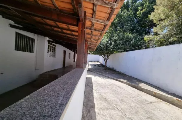 Casa 4 Quartos com 2 Barracões Independentes – Renda Extra no Santa Mônica BH - Foto 2