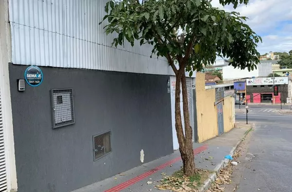 Galpão no bairro Europa, na região de venda nova